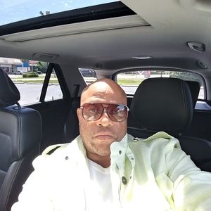 Meet your Posher, Henry